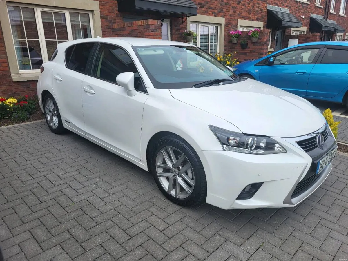 Lexus CT 200h 2014 - Image 1
