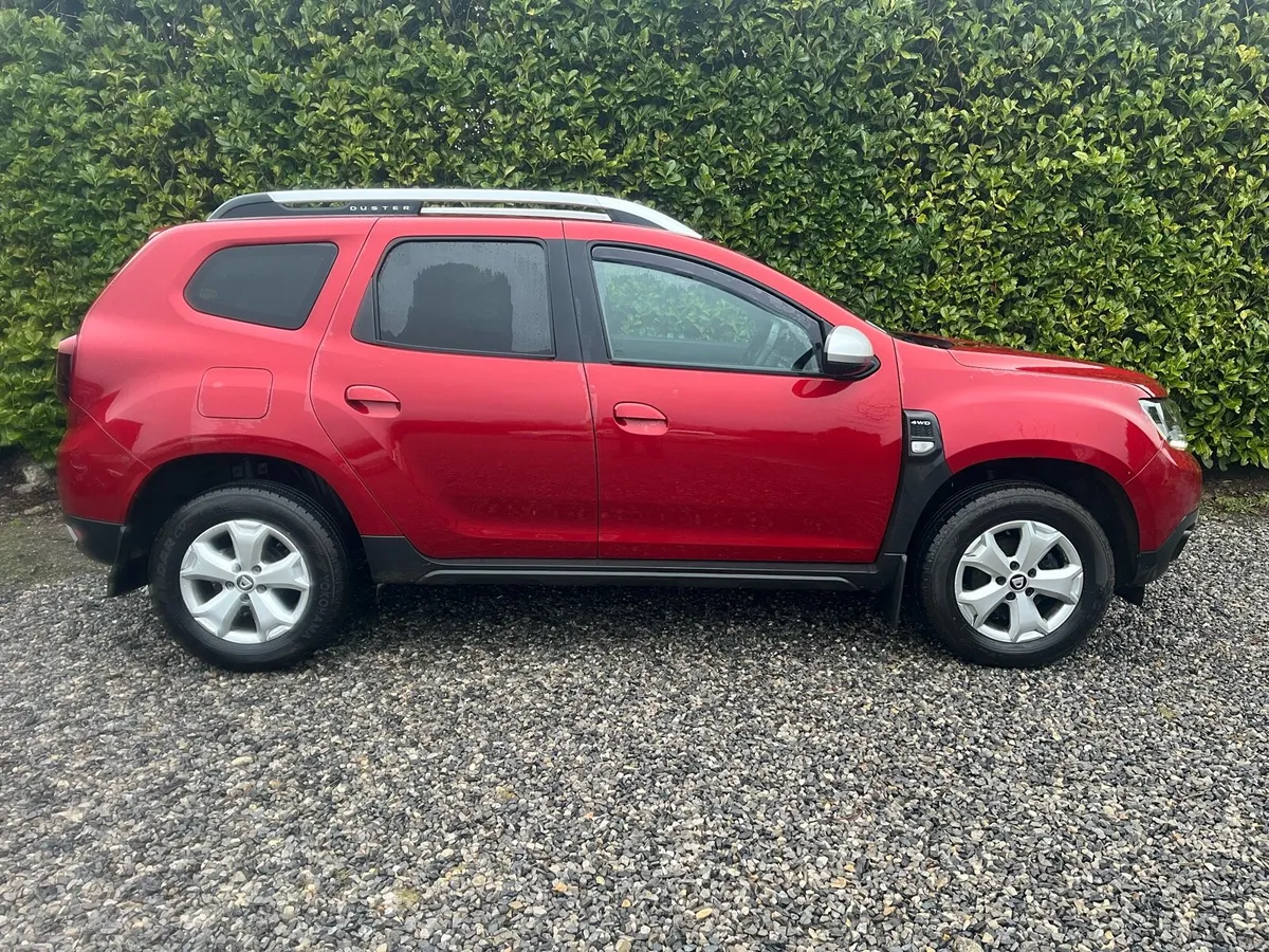 21 Dacia Duster 4WD 1.5 Diesel - Image 3