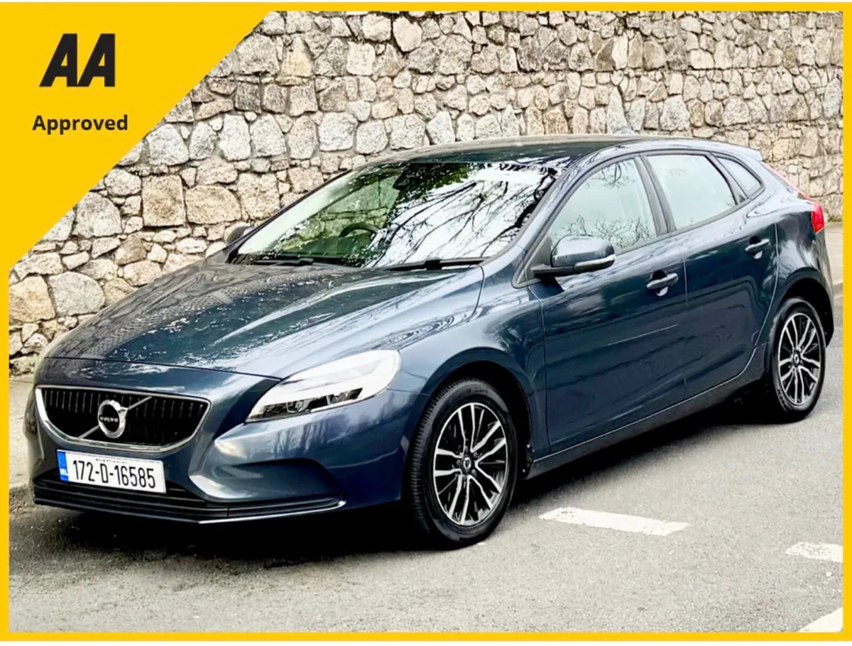 Volvo V40 2017!! MOMENTUM!!ONLY 44K MLS!!! - Image 1