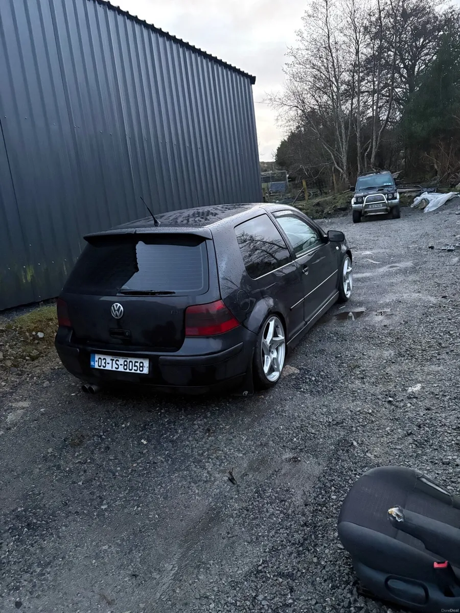 Volkswagen Golf 2003 - Image 2