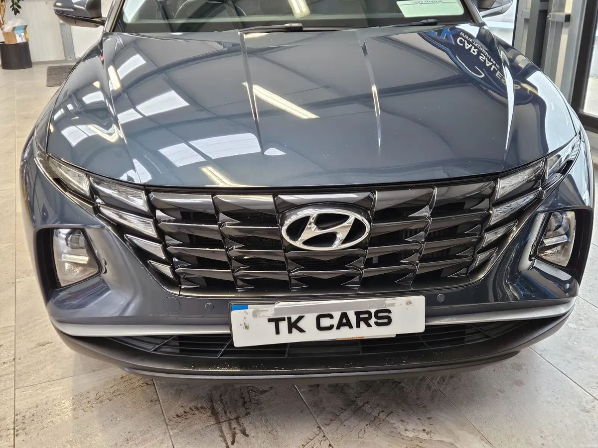 211 HYUNDAI TUCSON EXECUTIVE - Image 4