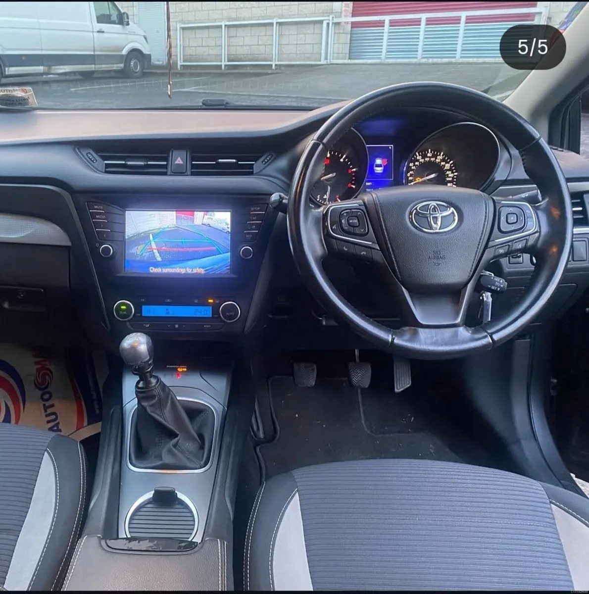 Toyota Avensis 2017 - Image 4