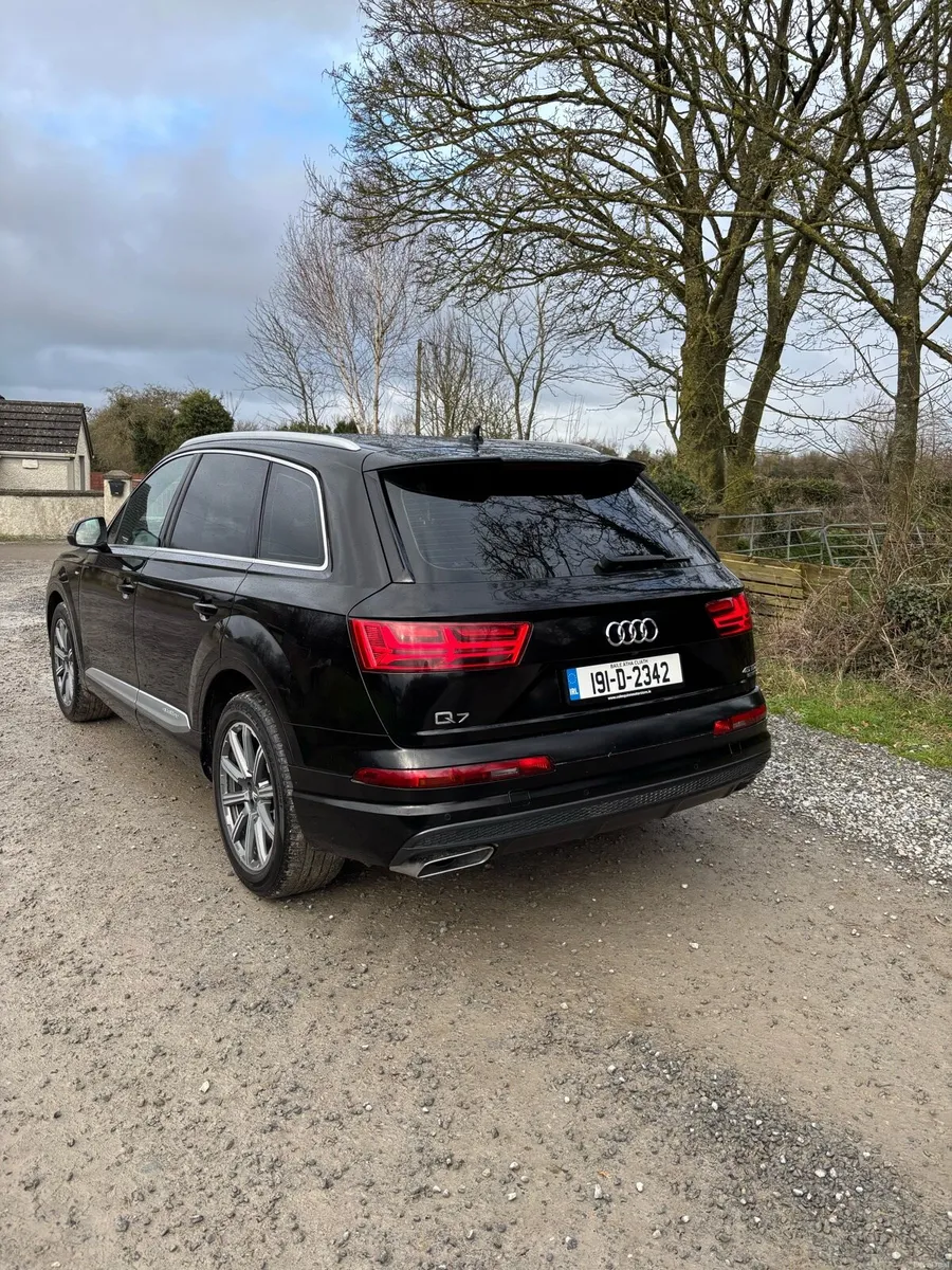 Audi Q7 sline - Image 4