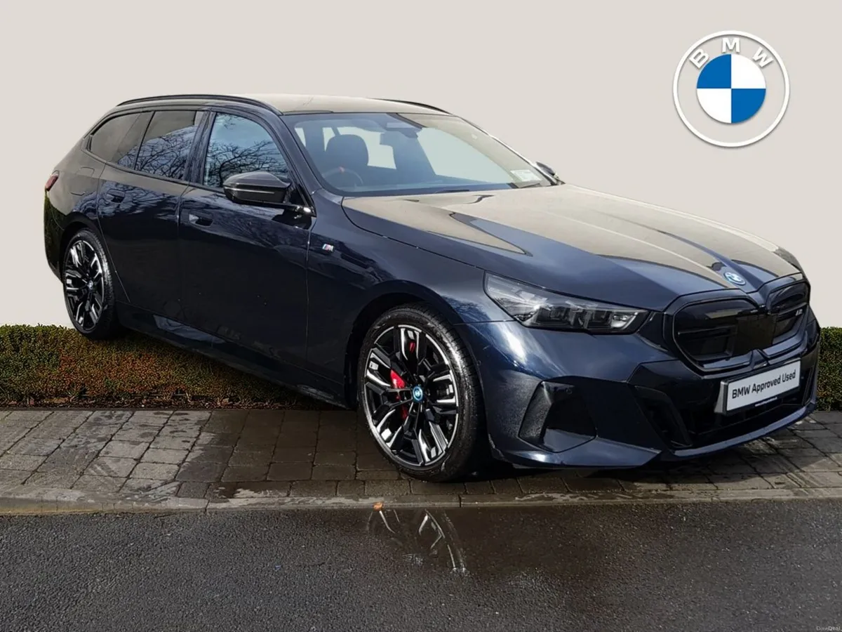 BMW i5 i5 M60 xDrive Touring - Image 1
