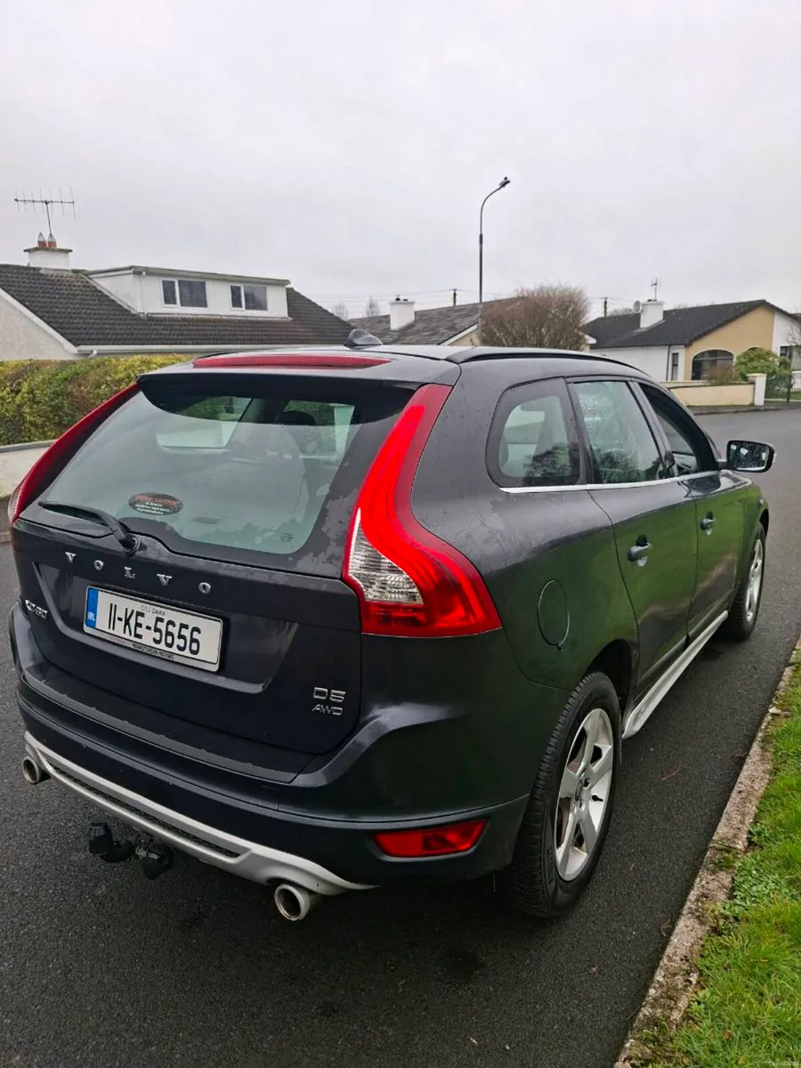 VOLVO XC60 2011 AUTOMATIC - Image 4