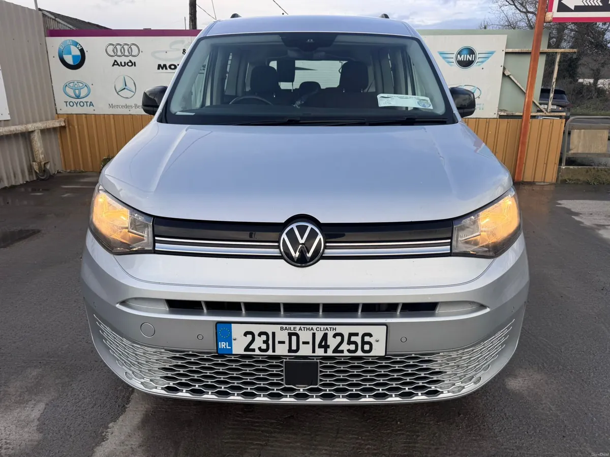 231 VW Caddy Maxi Life 2.0TDI Auto 7 Seater - Image 2