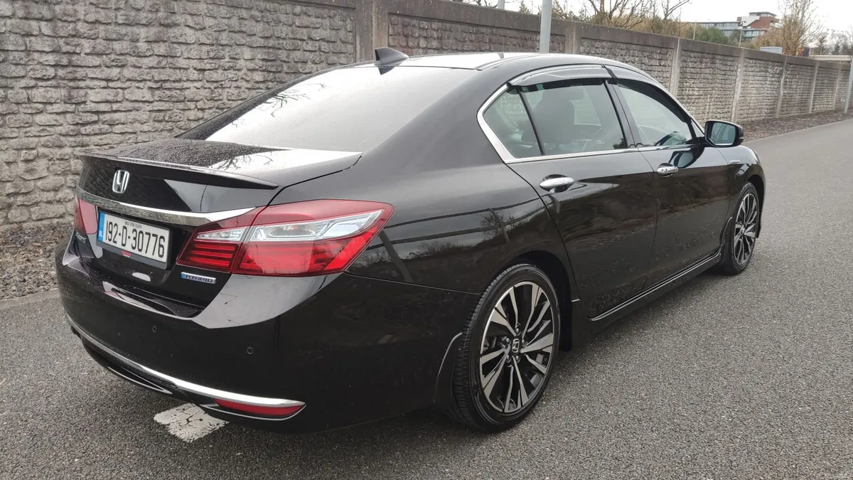 Honda Accord 2.0 Petrol Hybrid Automatic - Image 4