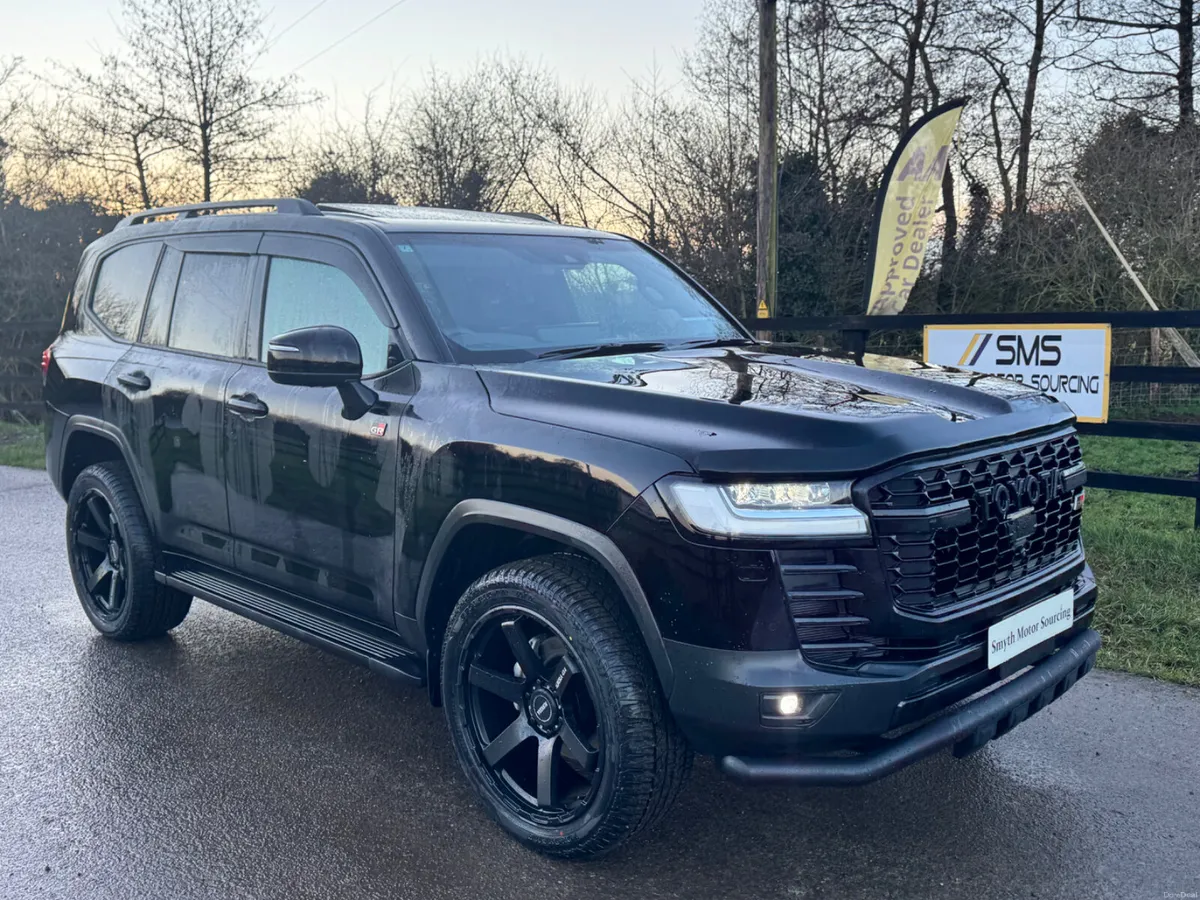 Toyota Landcruiser LC 300 3.3L V6  GR Sport***** - Image 2