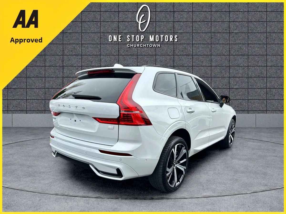 2023 Volvo XC60 T6 ULTIMATE DARK *EVERY EXTRA*26KM - Image 3