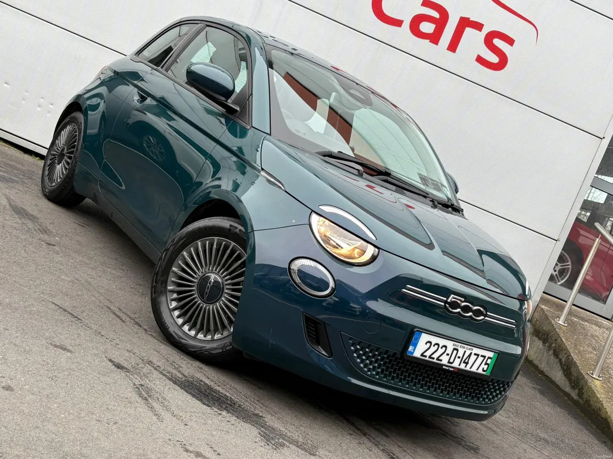 2022 Fiat 500 Icon EV 42kwh, CarPlay,  16" Alloys - Image 2