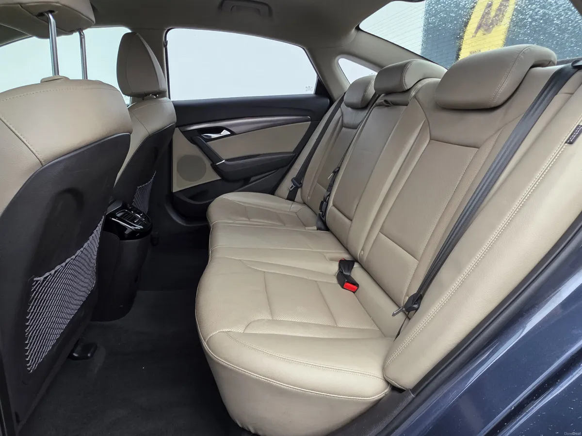 2017 Hyundai i40 1.7 CRDI EXECUTIVE - Image 4