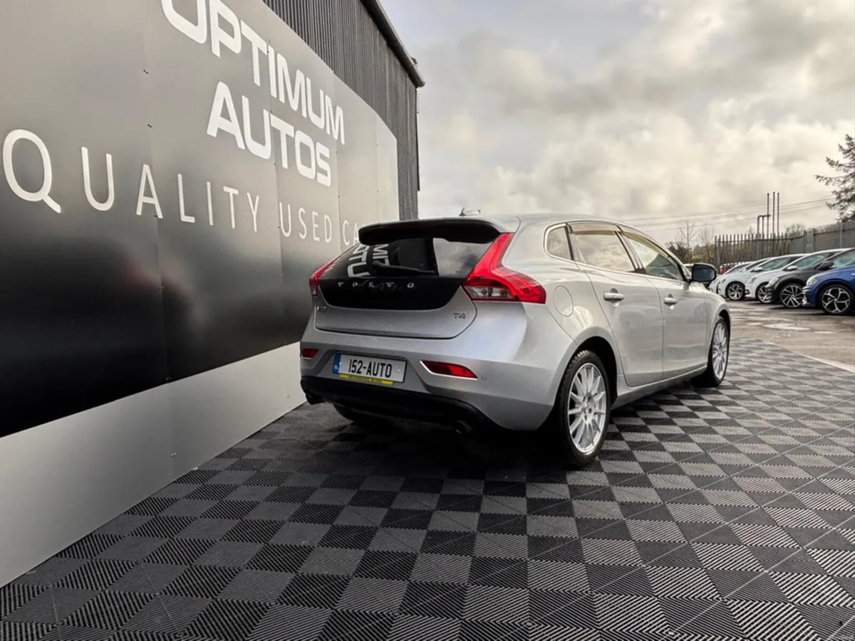 Volvo V40 Volvo V40 1.6 petrol, auto, fully loaded - Image 2