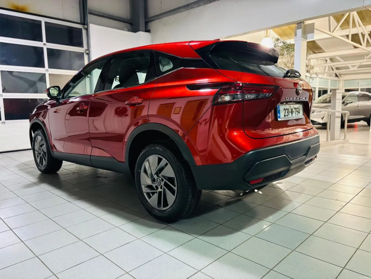 Nissan Qashqai QQ 1.3 HYB SV MY2 4DR - Image 4