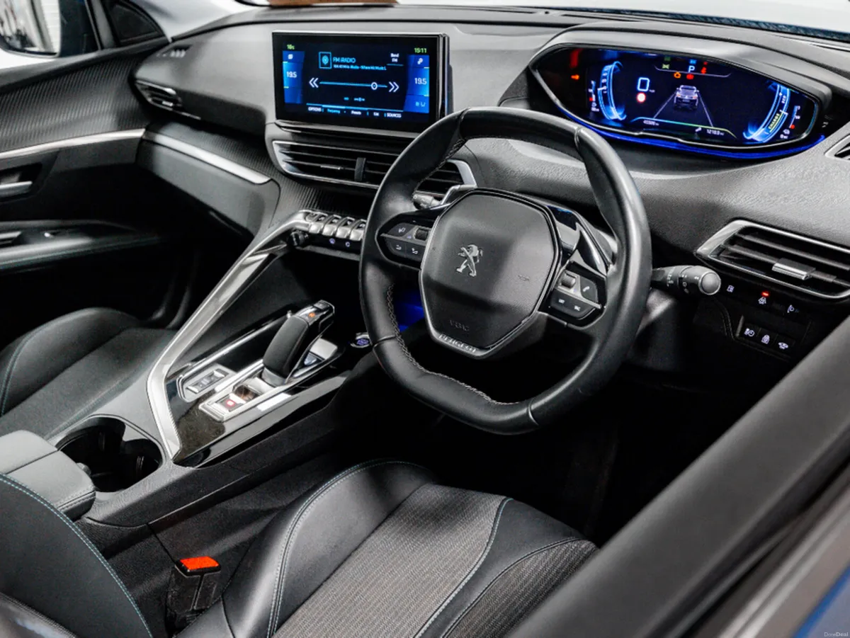 Peugeot 3008 Allure 1.6 Petrol PHEV Auto 225HP - Image 2