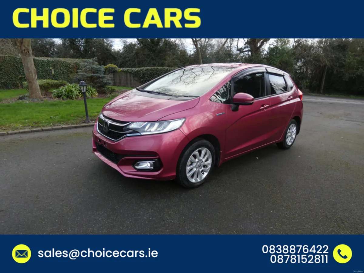 Honda Fit 1.5 AUTO HYBRID ONLY 49000 KM - Image 2
