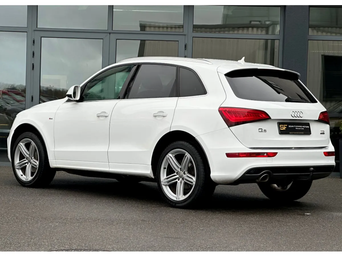 Audi Q5 2.0 TDI S LINE QUATTRO 150PS 4DR - Image 3