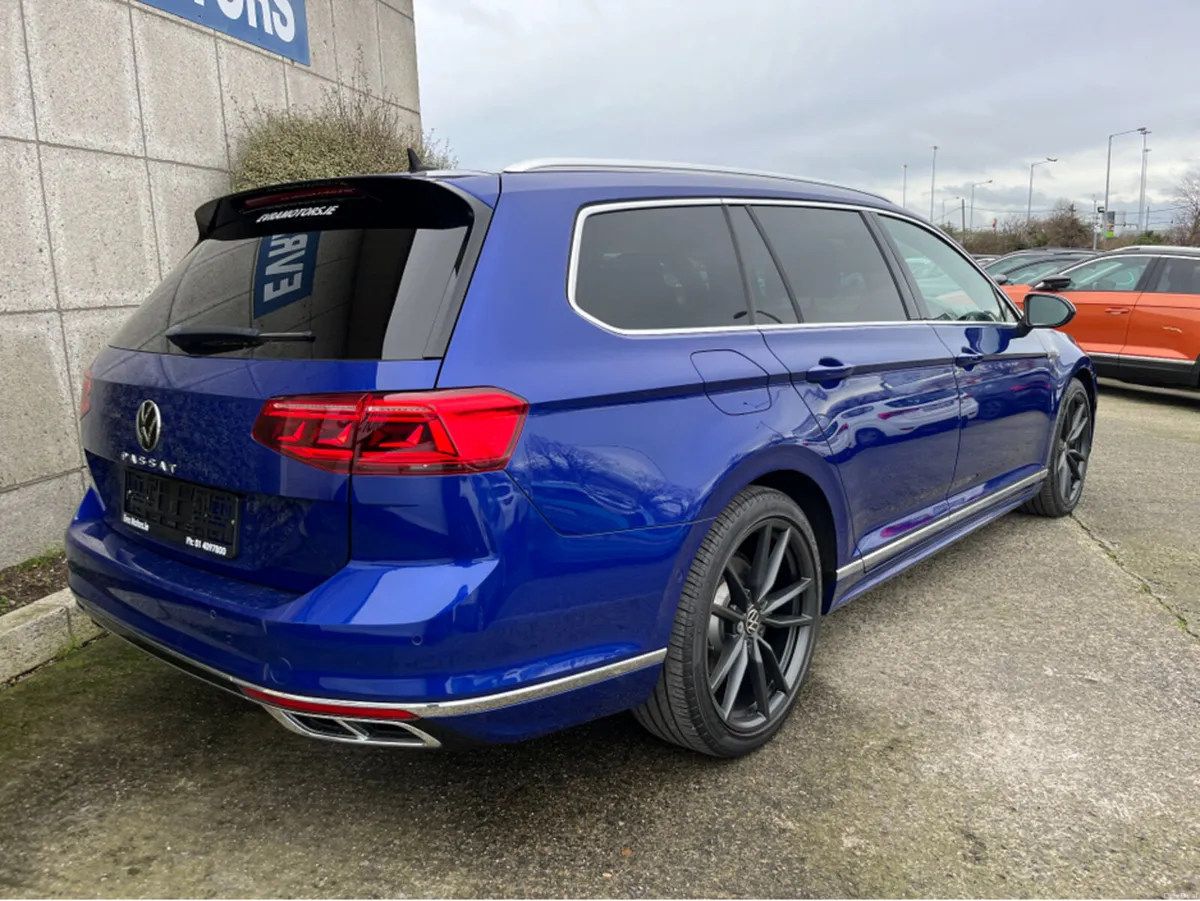 Volkswagen Passat R-LINE ESTATE AUTOMATIC 2.0 DIES - Image 4