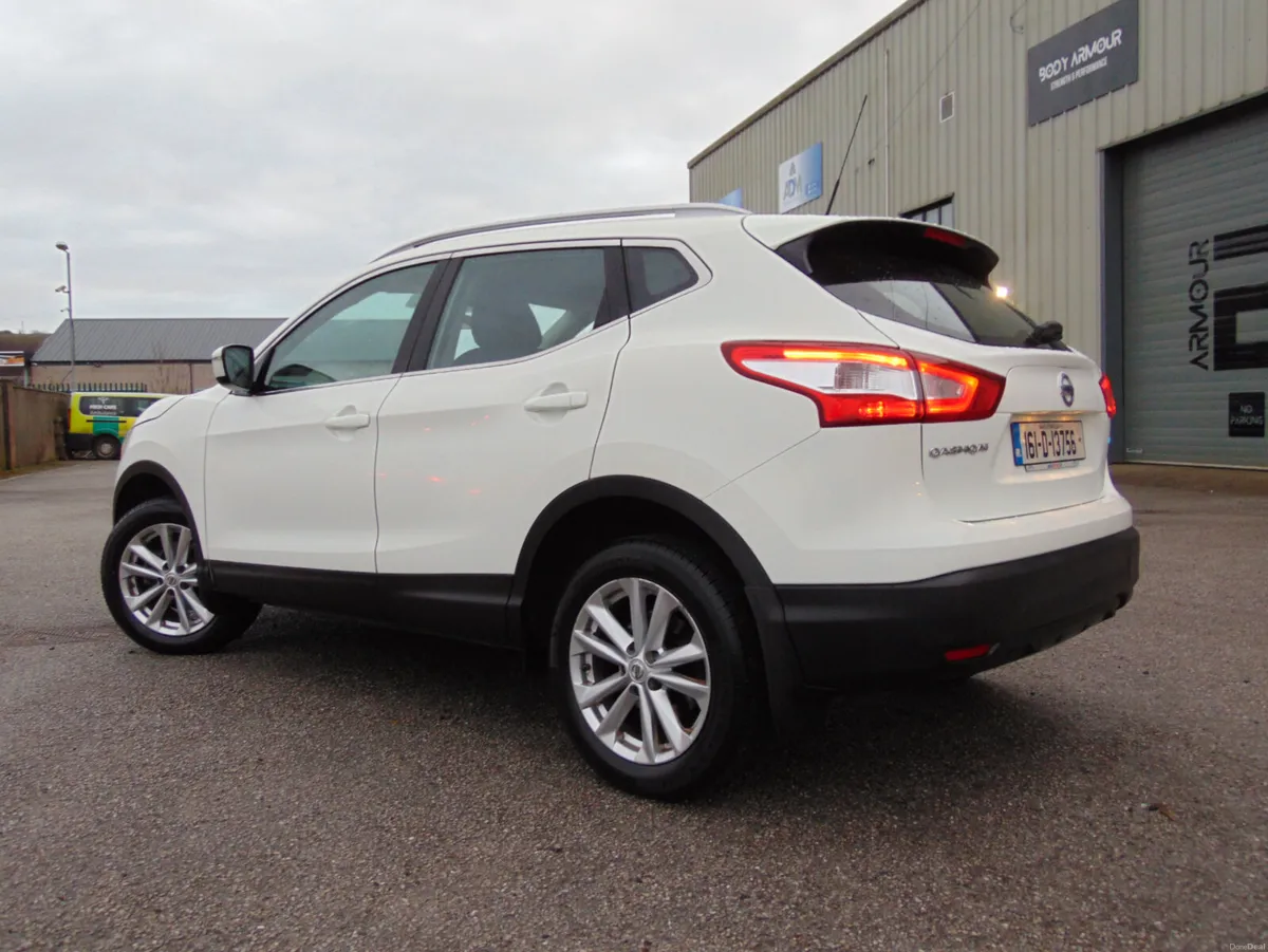 NISSAN QASHQAI 1.5 SV MY16 E6 4DR - Image 4