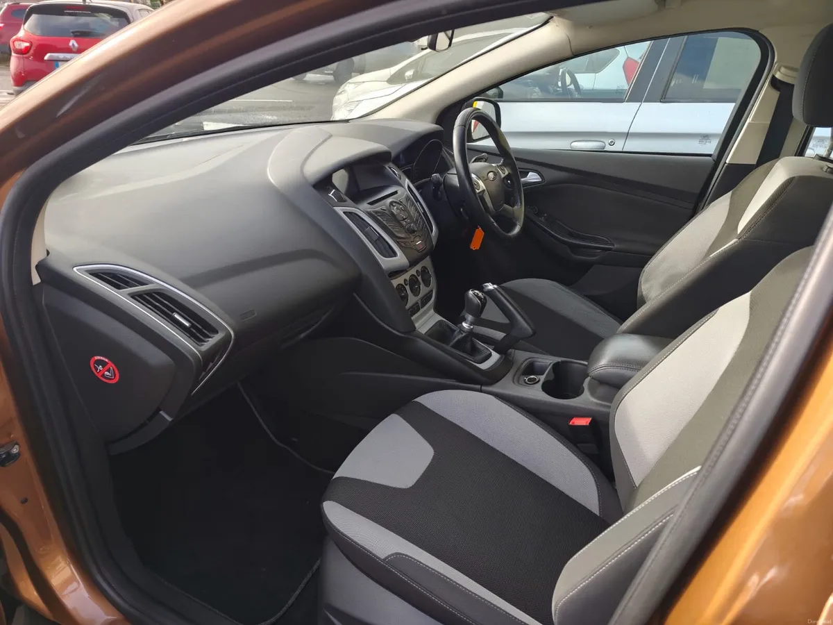 Ford Focus Estate 70 k m 1 Owner New T.B + New Nct - Image 3