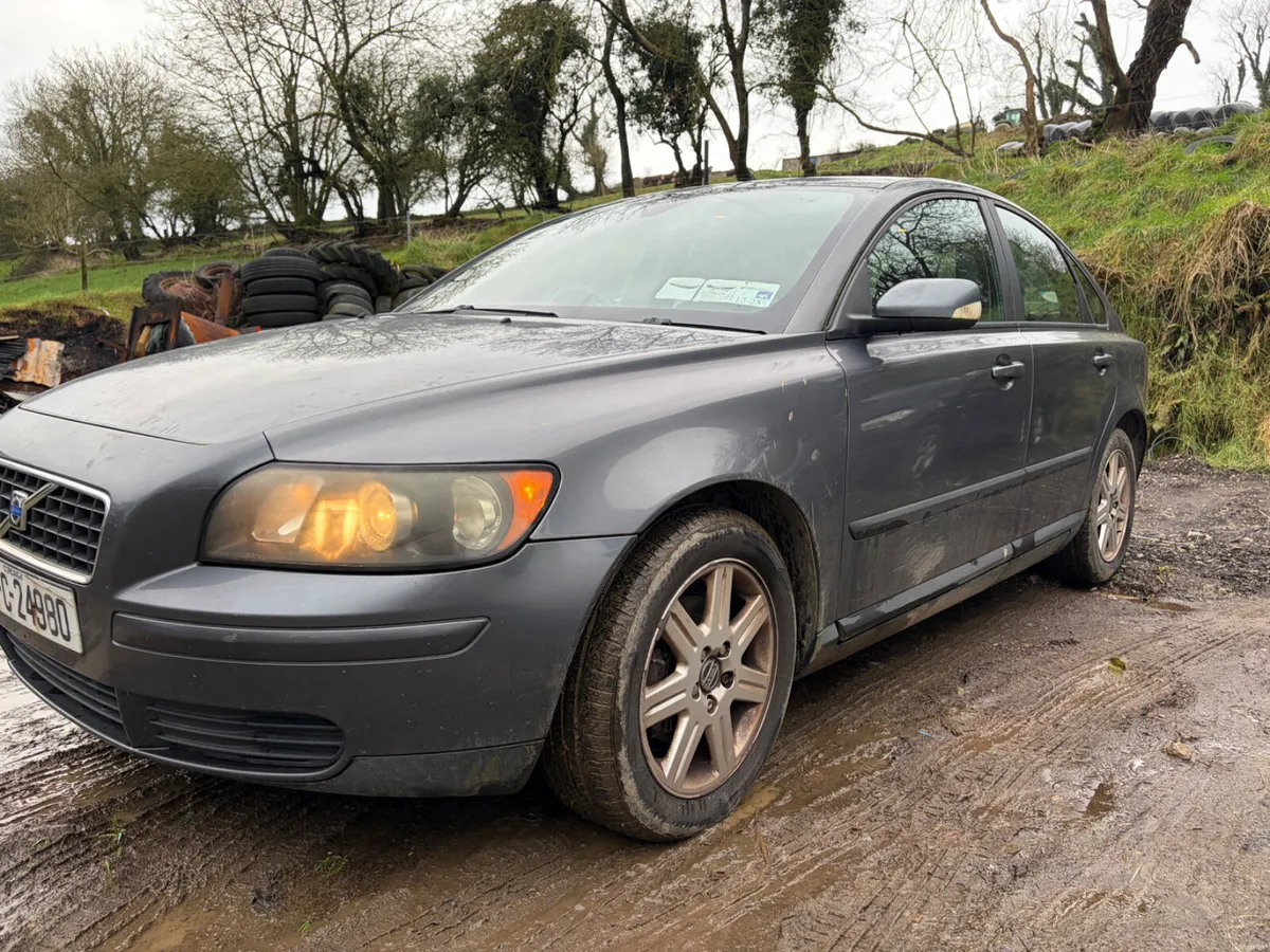 05 VOLVO S40 1.6 Petrol - Image 3