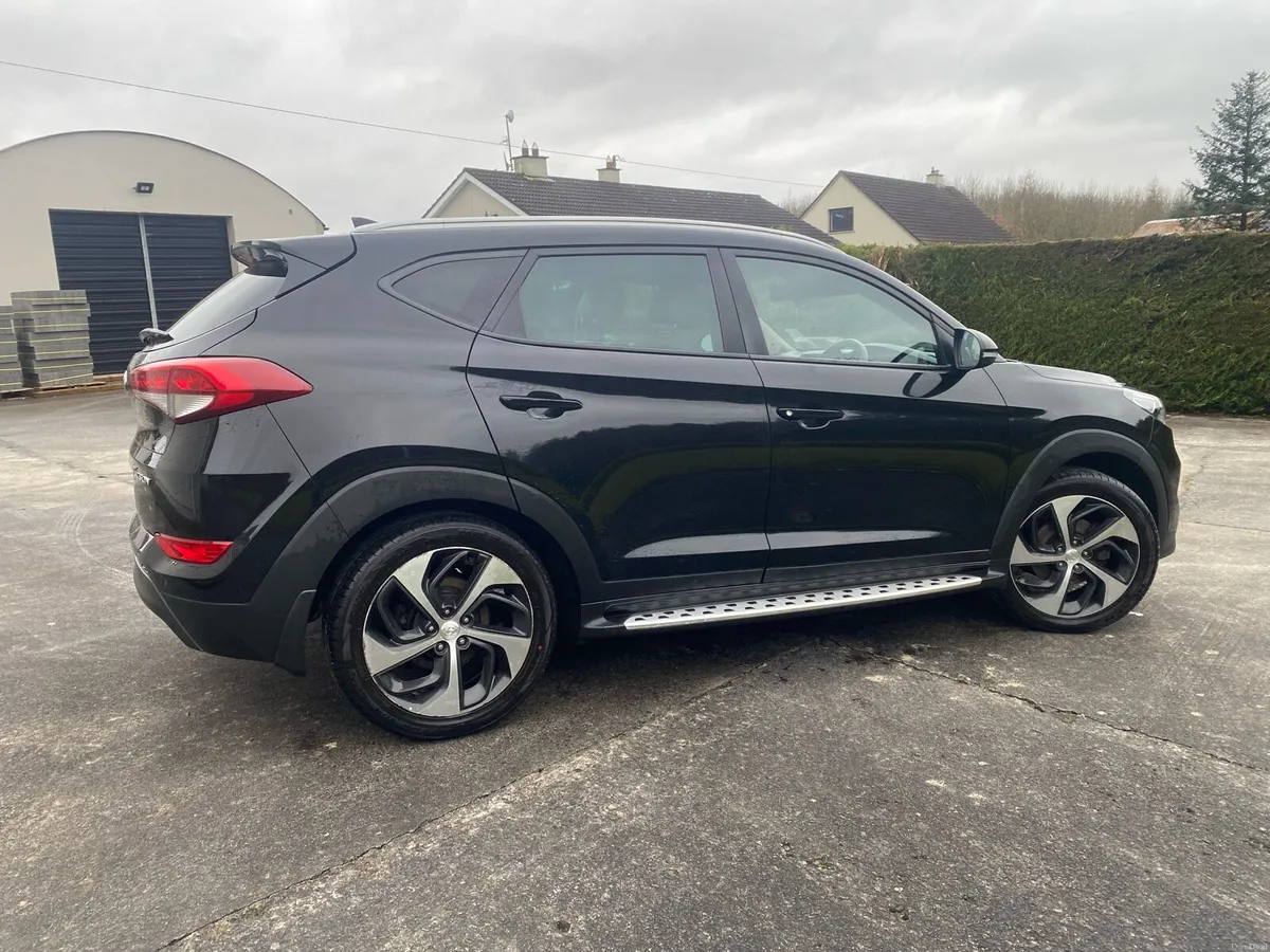 Hyundai Tucson 1.7D Executive SE - Image 3