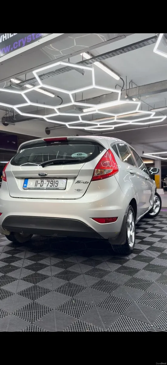 Ford Fiesta 2011 - Image 3