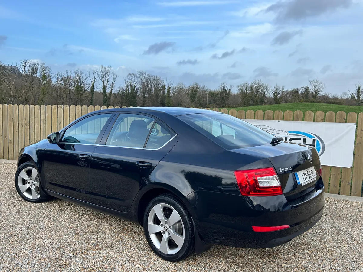 2017 Skoda Octavia Style 1.6 Tdi - Image 2