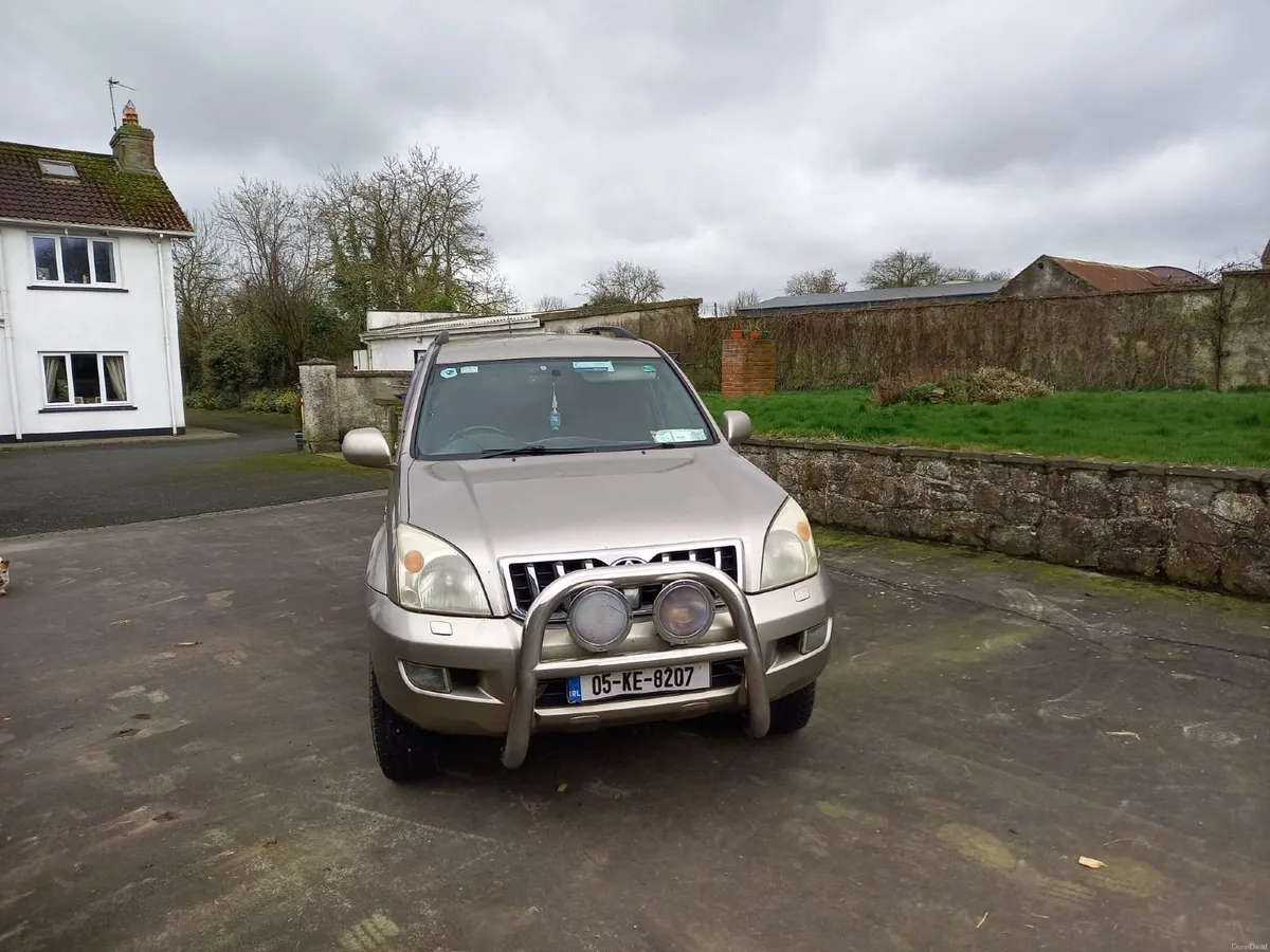 Toyota Land Cruiser 2005 - Image 2