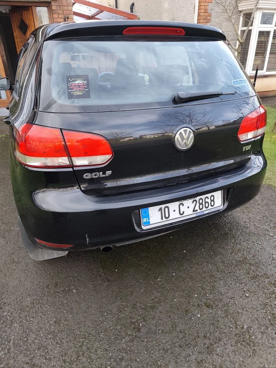 2010 golf - Image 1