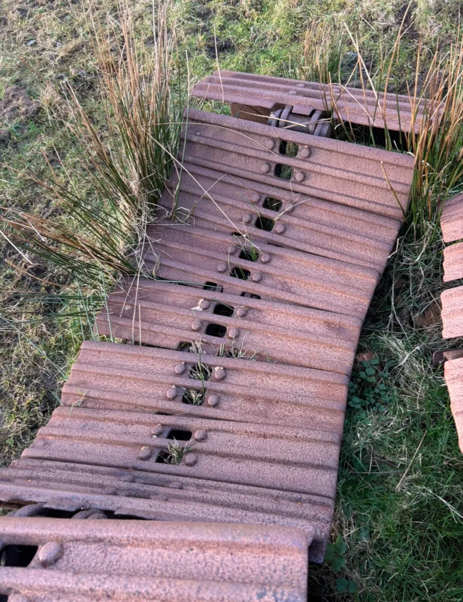 2ft pads (600mm) hitachi EX 60-3 - Image 2