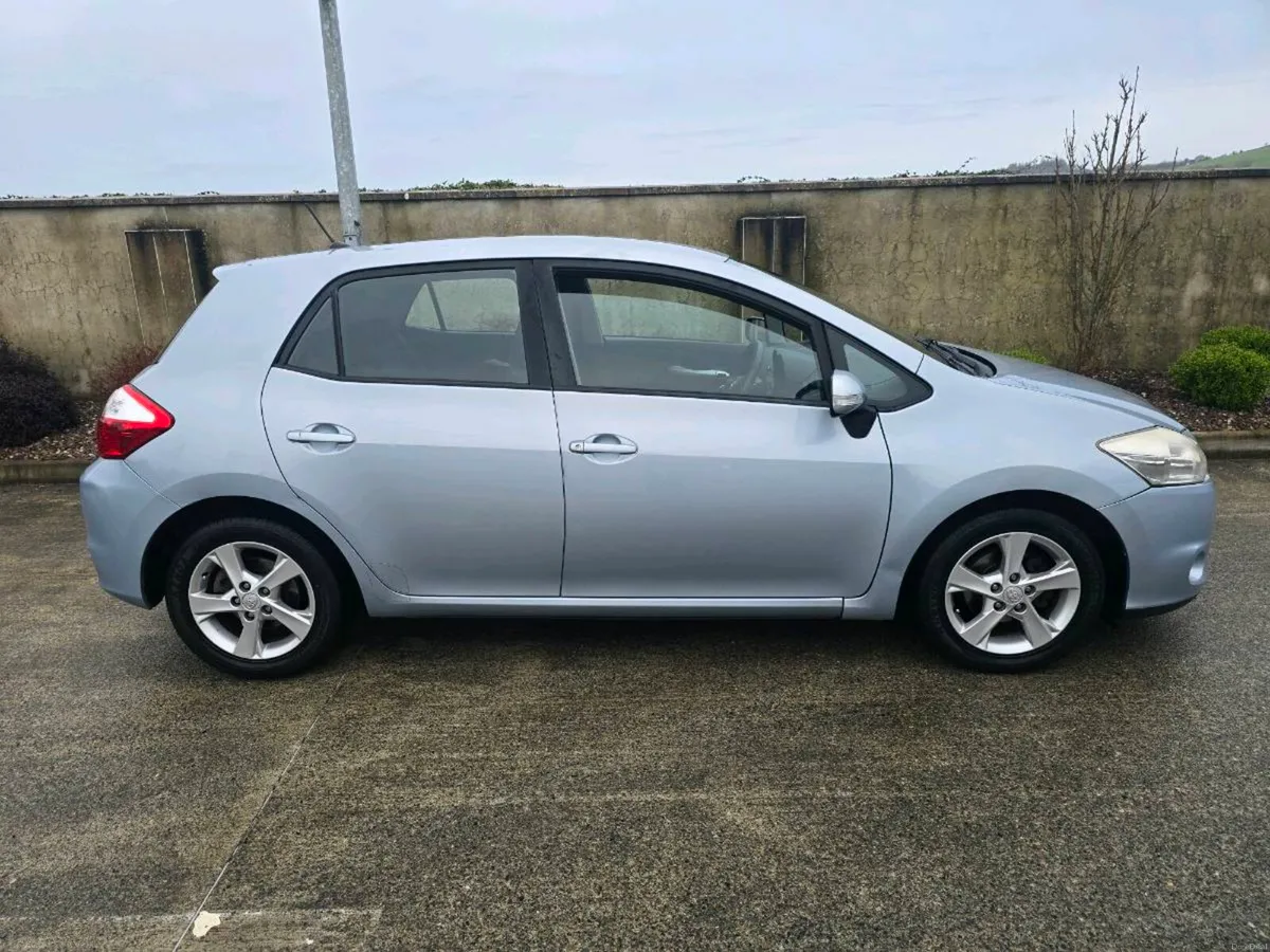 Toyota Auris 1.4 Petrol Taxed & Tested - Image 1