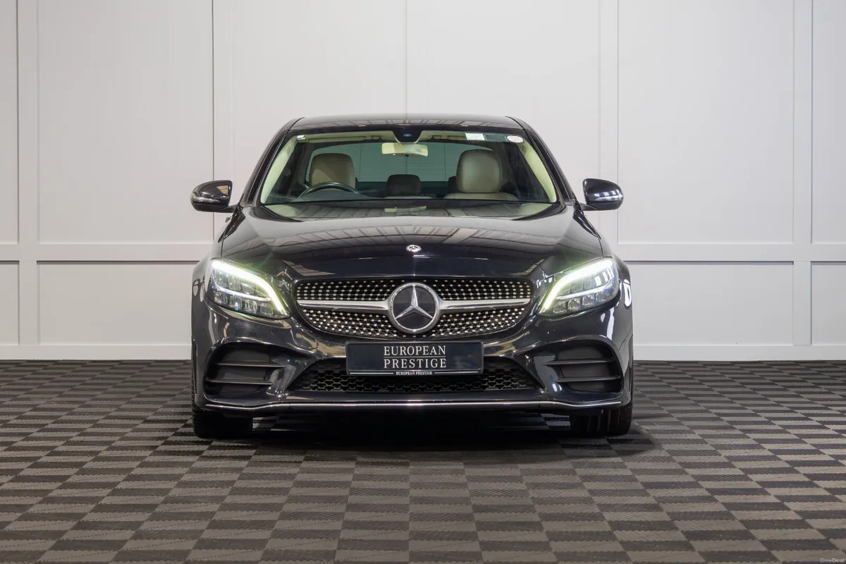 2019 Mercedes-Benz C-Class C220d - Image 2