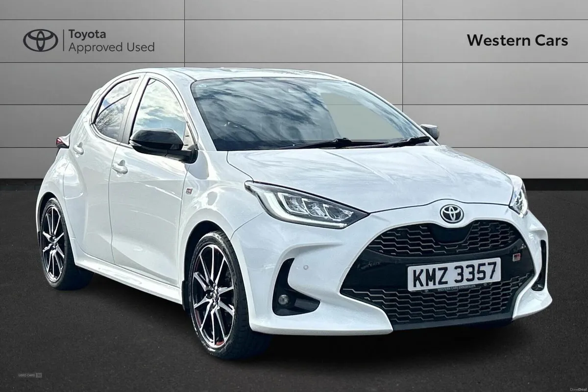 Toyota Yaris 1.5 VVT-h GR SPORT E-CVT Euro 6 (s/s) - Image 1