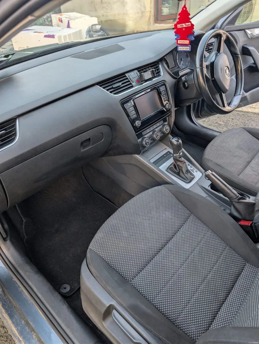 Skoda Octavia 2015 - Image 1