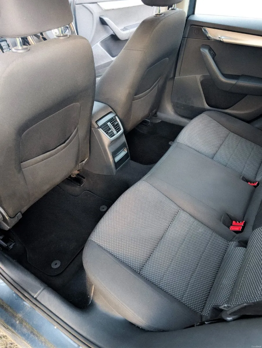 Skoda Octavia 2015 - Image 4