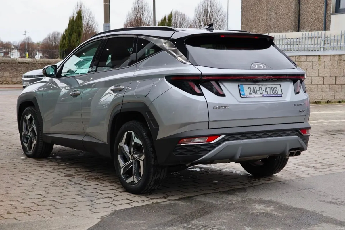 Hyundai Tucson 2WD Executive Plus HEV STG Auto - Image 3