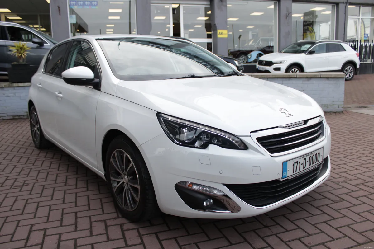 1.6HDI ALLURE EDITION 5DR HATCHBACK AUTO 116,000KM - Image 2