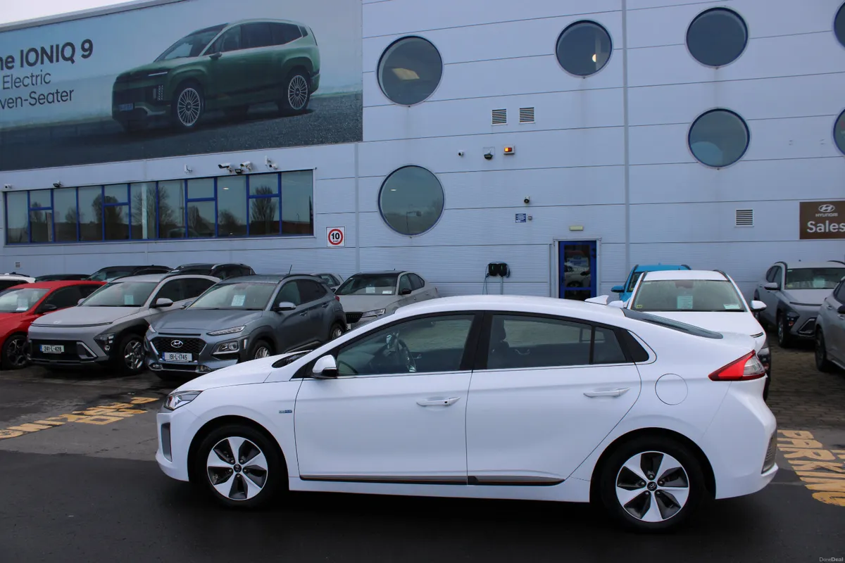 Hyundai IONIQ 2017 - Image 2