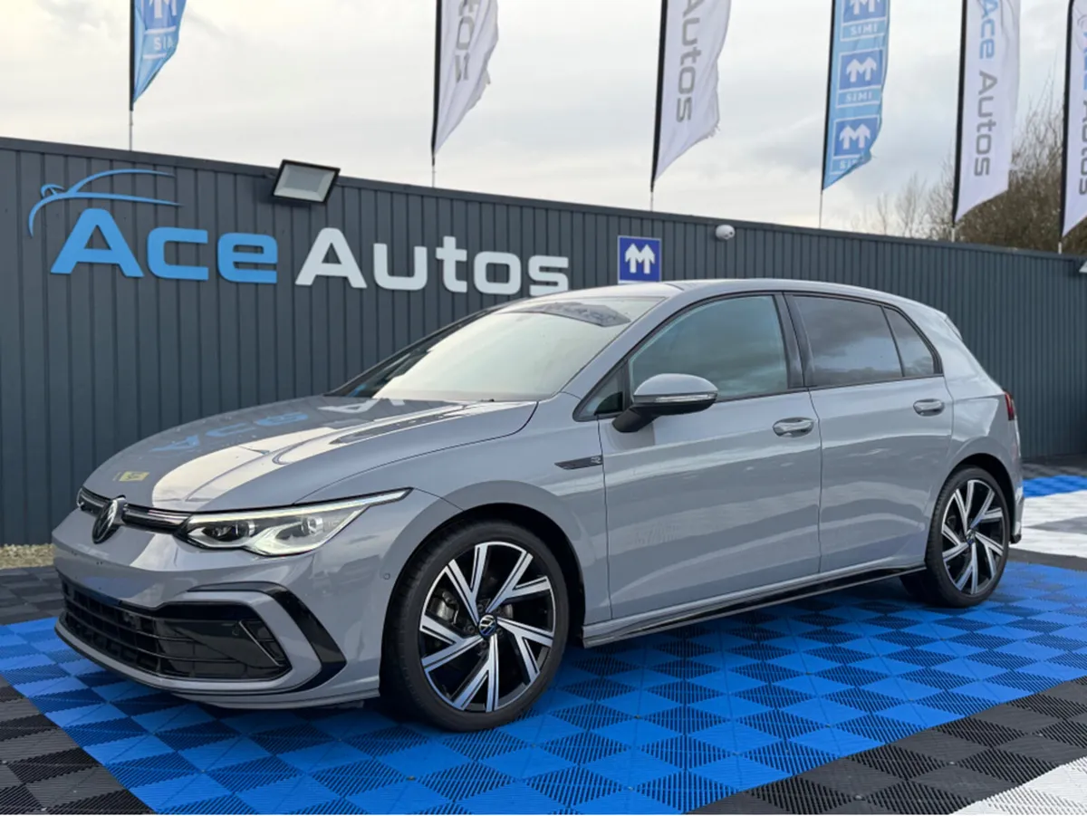 Volkswagen Golf R-LINE - 1.5 PETROL - E-TSI - AUTO - Image 4