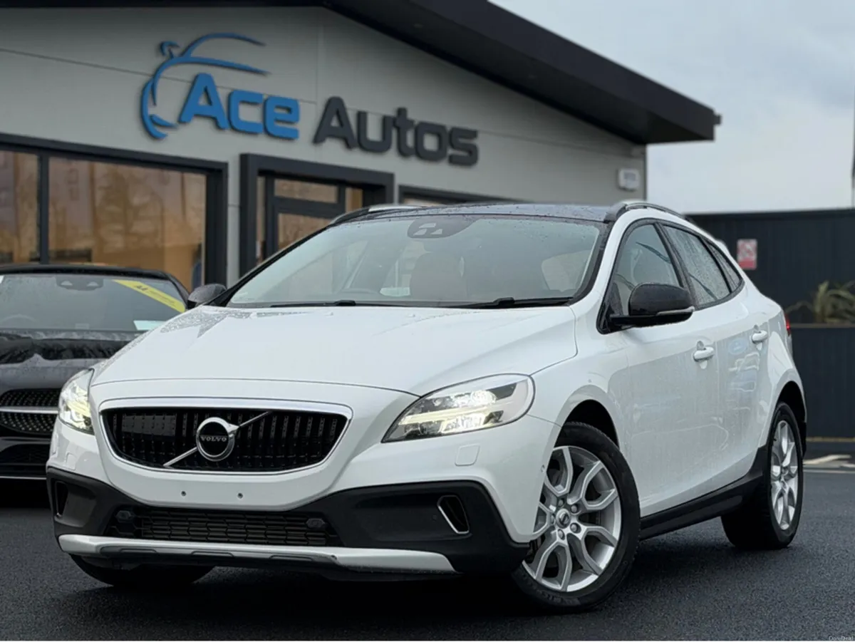 Volvo V40 CROSSCOUNTRY 4WD - 2.0L DIESEL - AUTO - - Image 1