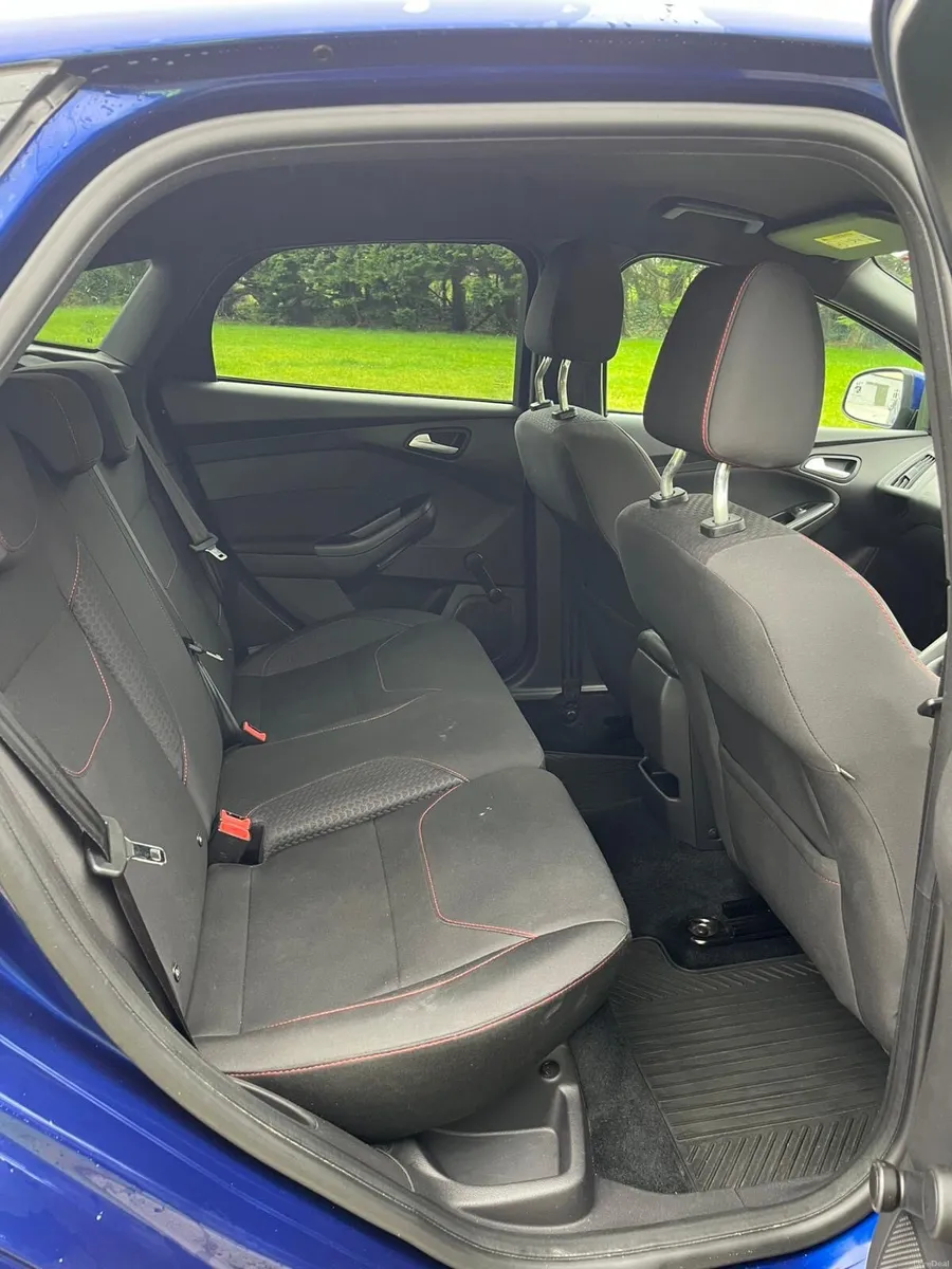 Ford Focus - Image 4