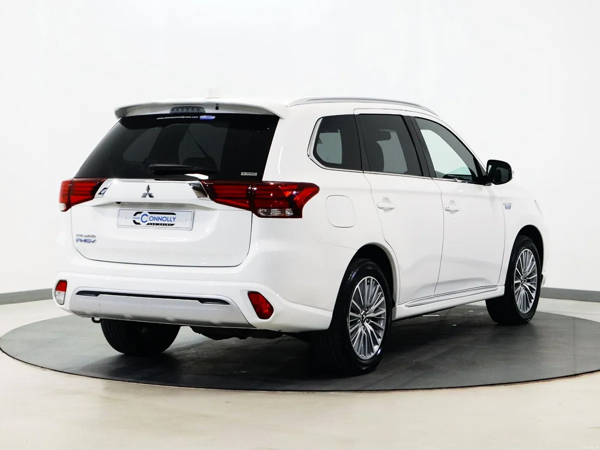 *17* 2021 Mitsubishi Outlander 2.4 dynamics phev - Image 4