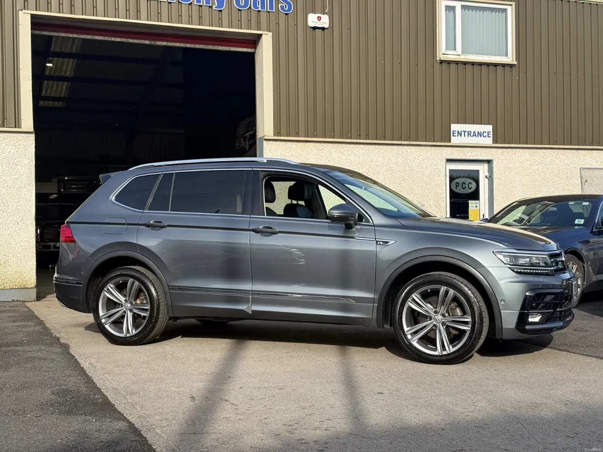 Volkswagen Tiguan**R-Line Appspace Auto** - Image 2