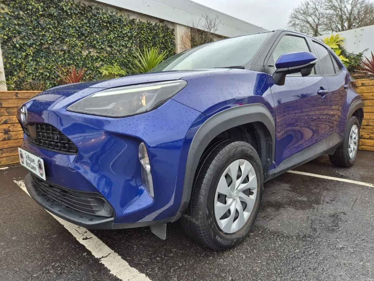 Toyota Yaris Cross 1.5 HYBRID / X SPEC / TAX €160 - Image 3