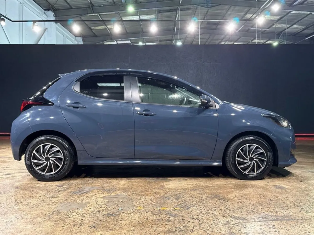 Toyota Yaris 1.5L HYBRID - 14'' FACTORY ALLOY WHEE - Image 3