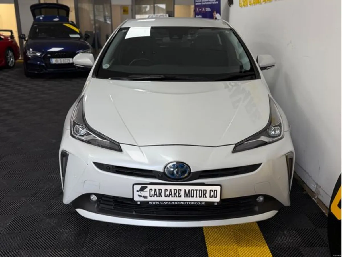 Toyota Prius 2022 Prius 1.8 Hybrid - Image 2