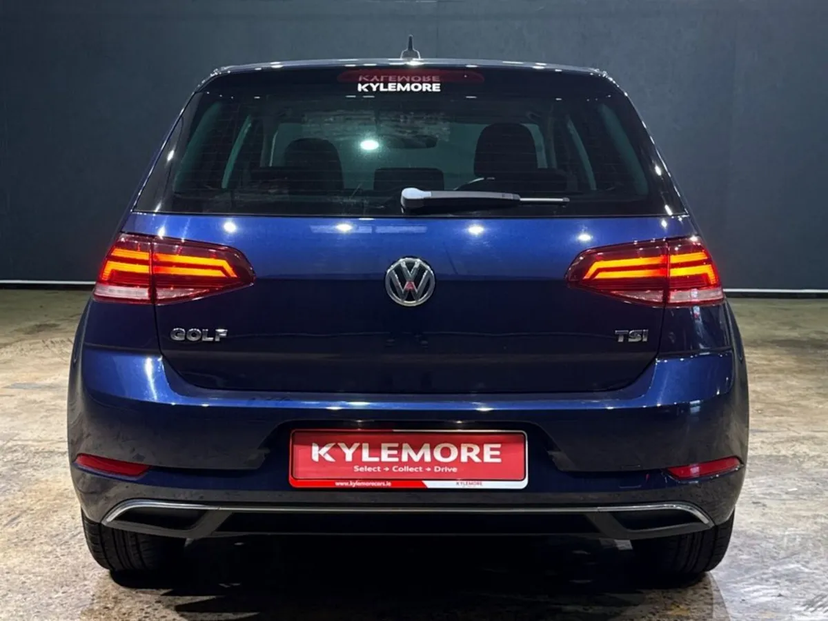 Volkswagen Golf 1.2 TSI AUTOMATIC - REVERSE CAMERA - Image 4