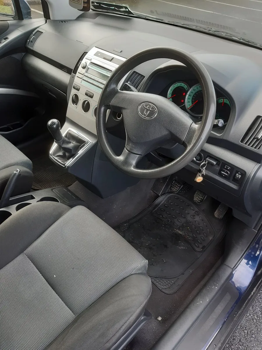 Toyota Corolla 2008 - Image 4