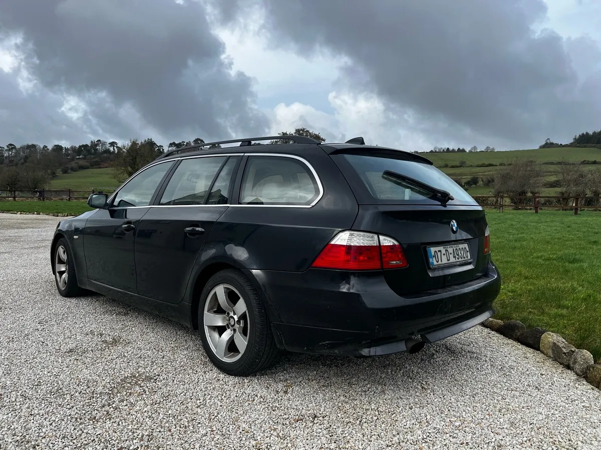 2007 BMW E61 - Image 3