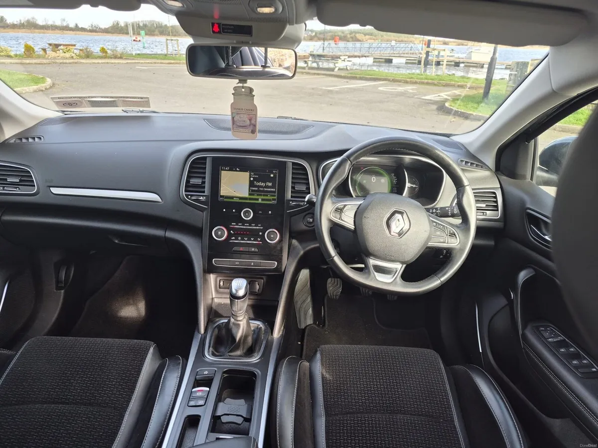 181 Renault megane nct 1/28 - Image 4